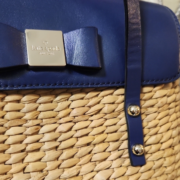Kate Spade Navy and Tan Woven Shoulder Bag - Picture 9 of 11